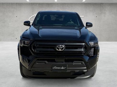 Used 2025 Toyota Tacoma SR image 18