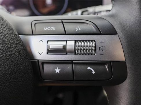 New 2025 Hyundai Tucson SEL image 16