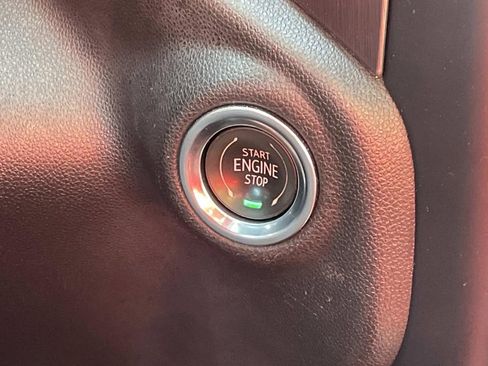 Used 2020 GMC Sierra 2500 AT4 w/ AT4 Premium Package image 27