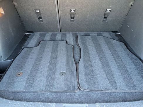 Used 2025 Chevrolet Trax LT w/ LT Convenience Package FWD image 23