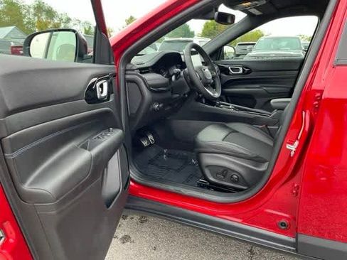 New 2025 Jeep Compass Latitude w/ Convenience Group image 9