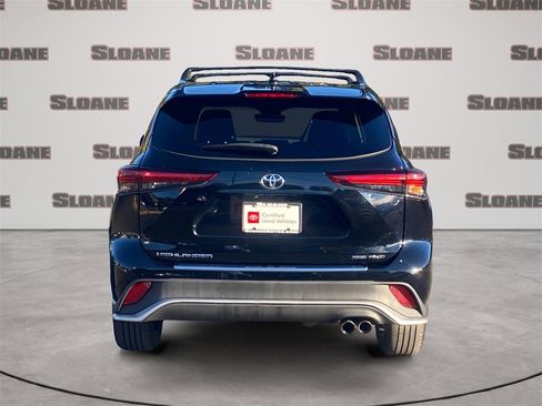Certified 2022 Toyota Highlander XSE image 4