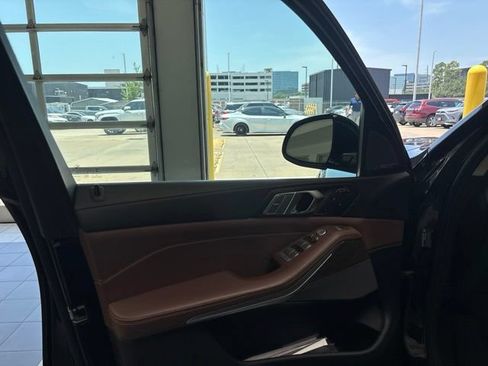 Used 2020 BMW X7 xDrive40i w/ Cold Weather Package AWD/4WD image 18