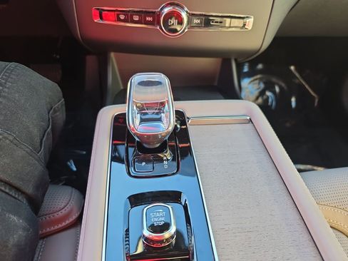 New 2026 Volvo XC90 B6 Ultra w/ Lounge Package image 28