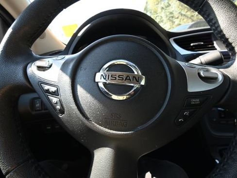 Used 2018 Nissan Sentra SV FWD image 13