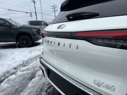 Used 2023 INFINITI QX60 Luxe w/ Cargo Package image 35