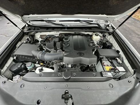 Certified 2021 Toyota 4Runner Limited image 19