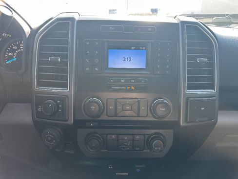 Used 2018 Ford F150 XLT w/ XTR Package image 33