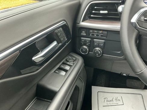 Used 2025 Chevrolet Tahoe LT image 28