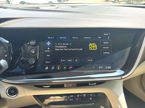 Used 2023 Buick Envision Avenir AWD/4WD image 13