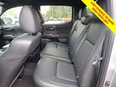 Certified 2023 Toyota Tacoma TRD Off-Road w/ Black Out Package (TMS) AWD/4WD image 13