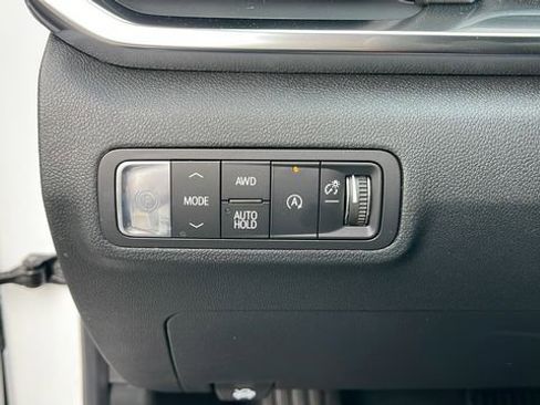 New 2026 GMC Terrain Elevation w/ Technology Package II AWD/4WD image 16