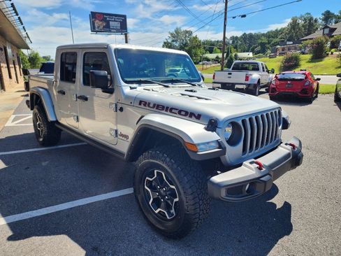 Used 2022 Jeep Gladiator Rubicon w/ Cold Weather Group AWD/4WD image 7
