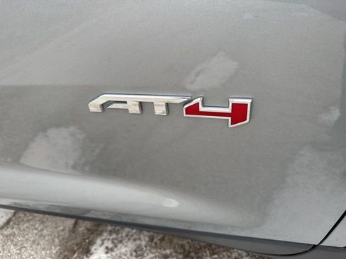 Used 2025 GMC Acadia AT4 w/ Super Cruise Package image 13