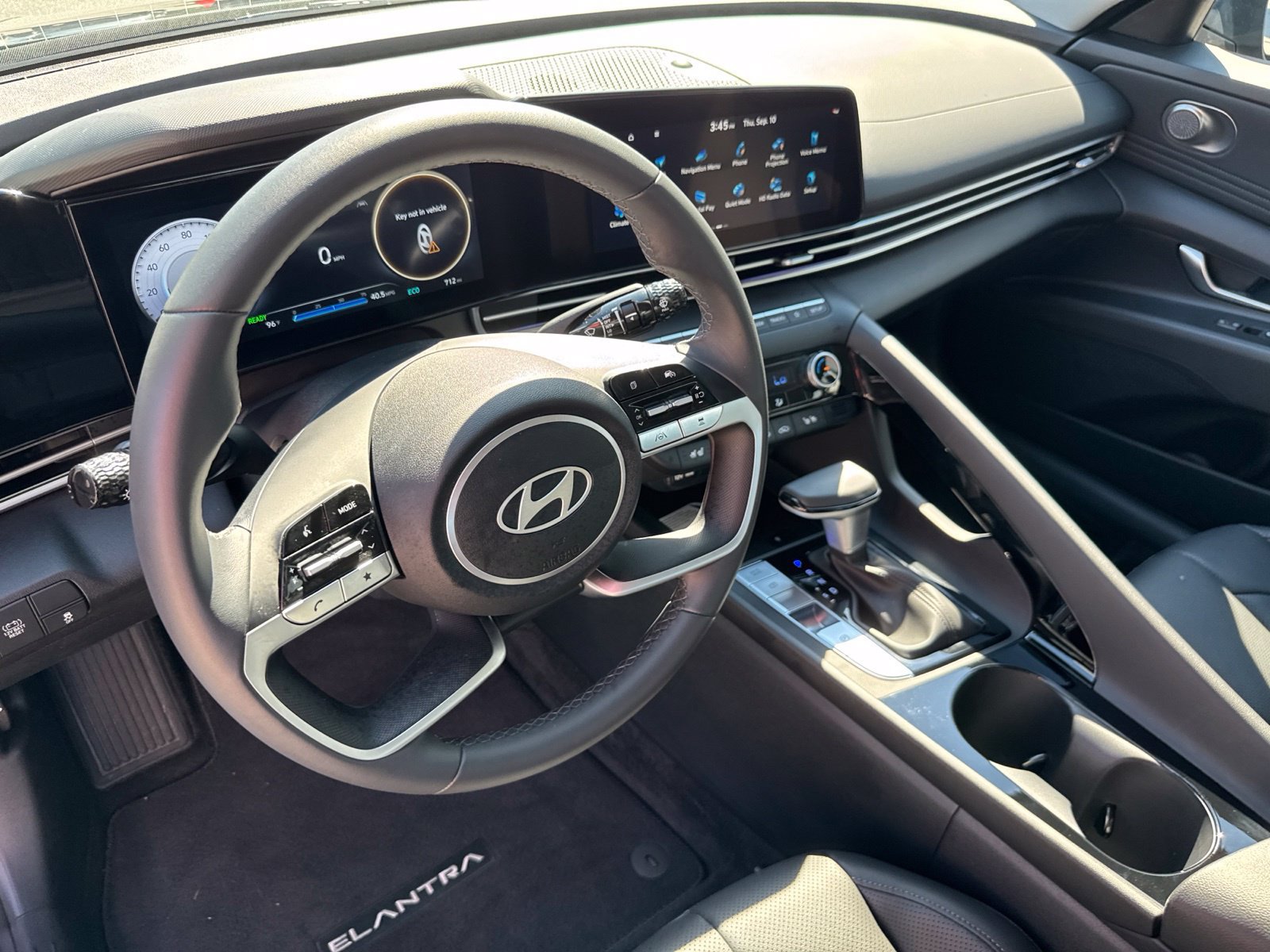 Certified 2026 Hyundai Elantra Limited FWD image 21