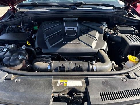 Used 2018 Jeep Grand Cherokee High Altitude AWD/4WD image 29