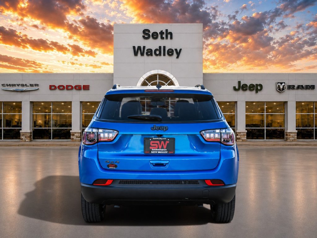 Used 2026 Jeep Compass Latitude AWD/4WD image 6