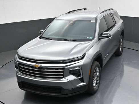 New 2026 Chevrolet Traverse LT w/ Driver Confidence Package FWD image 49