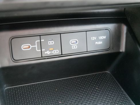 Certified 2025 Hyundai Tucson SE image 23