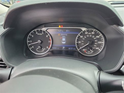 Used 2024 Nissan Altima 2.5 SV image 17