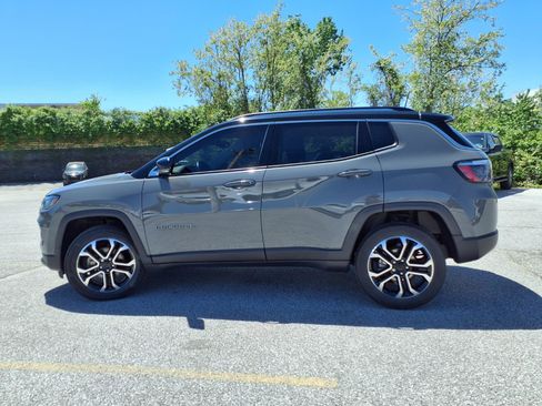 Used 2022 Jeep Compass Limited AWD/4WD image 28