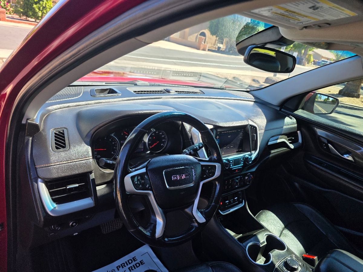Used 2020 GMC Terrain SLT w/ Preferred Package FWD image 17