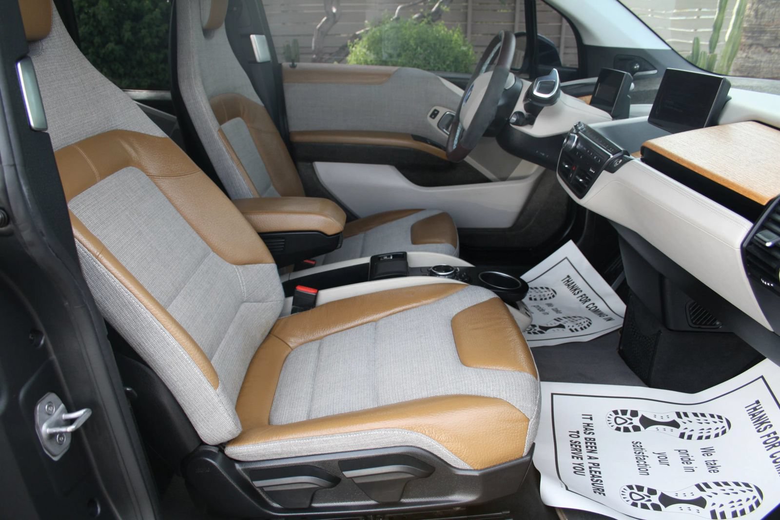 Used 2014 BMW i3 w/ Range Extender RWD image 17