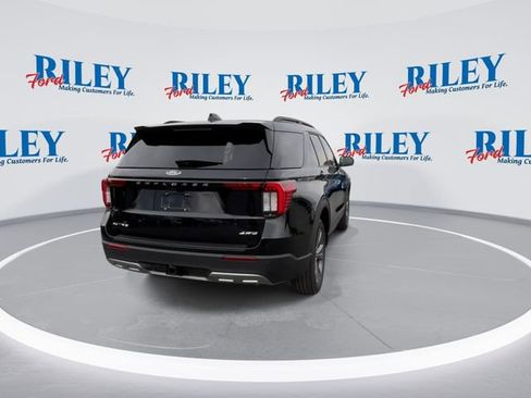 New 2026 Ford Explorer Active w/ Active Comfort Package image 7