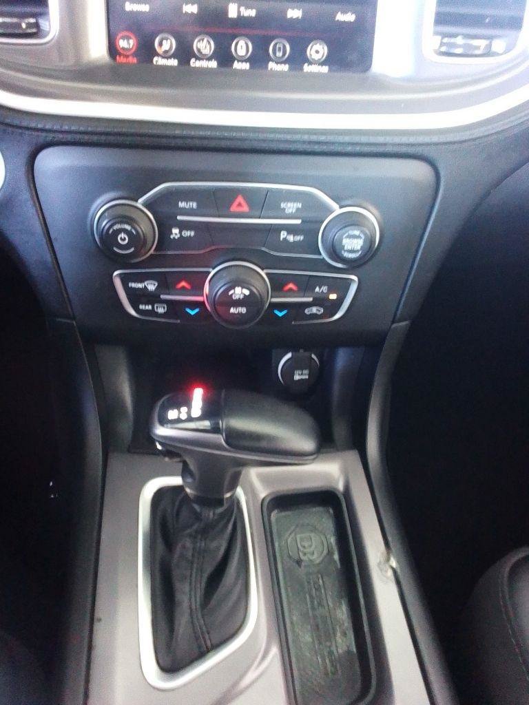Used 2022 Dodge Charger SXT w/ Plus Group RWD image 8
