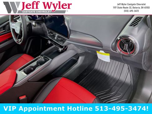 New 2025 Chevrolet Equinox EV RS w/ LPO, All-Weather Mat Package image 21