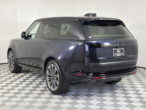 New 2026 Land Rover Range Rover SE image 3
