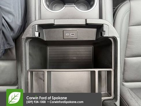 Used 2024 Chevrolet Tahoe Z71 w/ Luxury Package image 36