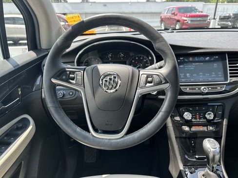 Used 2018 Buick Encore Essence w/ Experience Buick Package FWD image 17