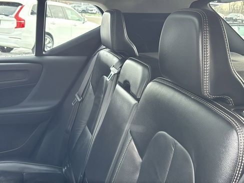 Certified 2023 Volvo XC40 B5 Plus w/ Driver Assist Package image 27