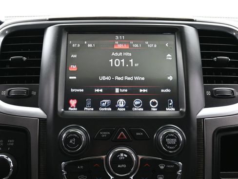 Used 2017 RAM 2500 Limited AWD/4WD image 33