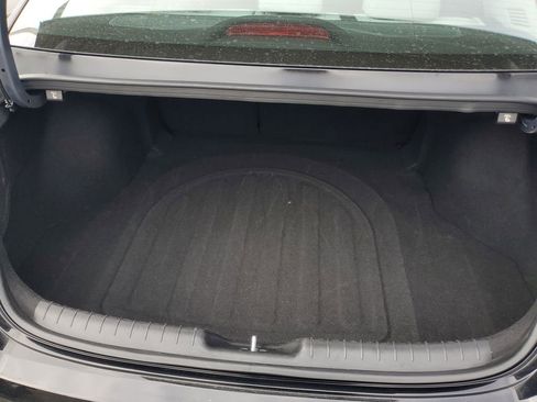 Used 2025 Hyundai Elantra Limited image 27