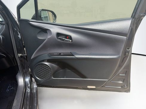 Used 2022 Toyota Prius AWD image 31