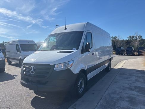 New 2026 Mercedes-Benz Sprinter 2500 image 8