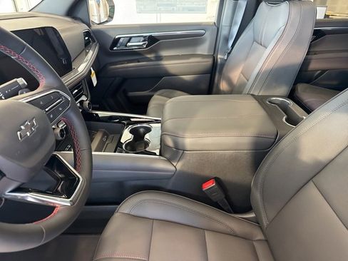 New 2026 Chevrolet Suburban RST image 19