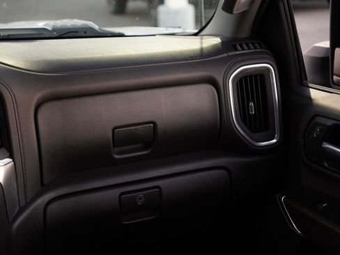 Used 2022 Chevrolet Silverado 2500 LT w/ Convenience Package image 26