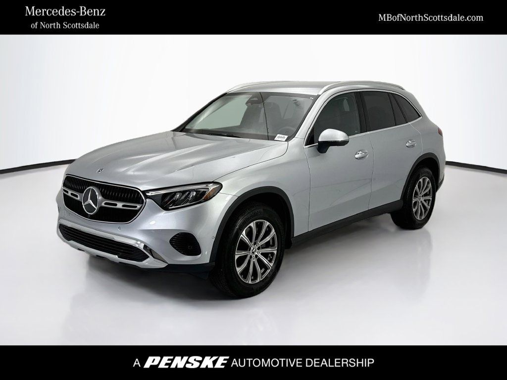 Used 2026 Mercedes-Benz GLC 300 image 1