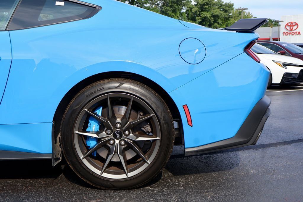 Used 2024 Ford Mustang Dark Horse RWD image 4