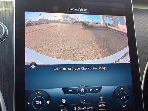 Used 2023 Mercedes-Benz C 300 4MATIC Sedan image 7