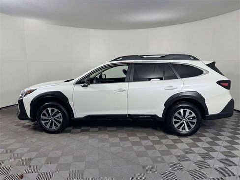 Certified 2025 Subaru Outback Premium image 11