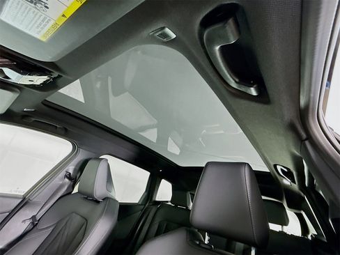 Used 2025 BMW X3 xDrive30i w/ Premium Package image 17