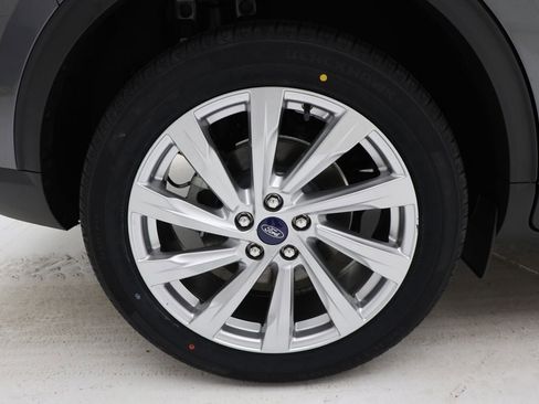 Used 2022 Ford Escape Titanium w/ Titanium Elite Package image 9