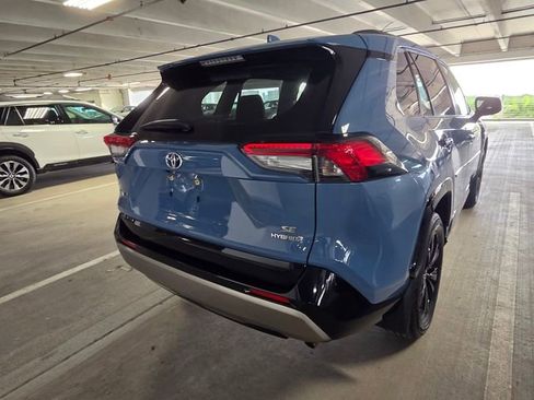 Used 2023 Toyota RAV4 SE w/ SE Grade Weather Package AWD/4WD image 5