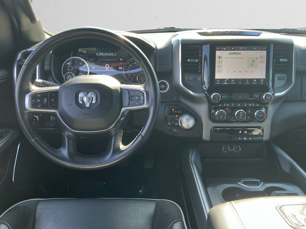 Used 2024 RAM 1500 Laramie AWD/4WD image 10