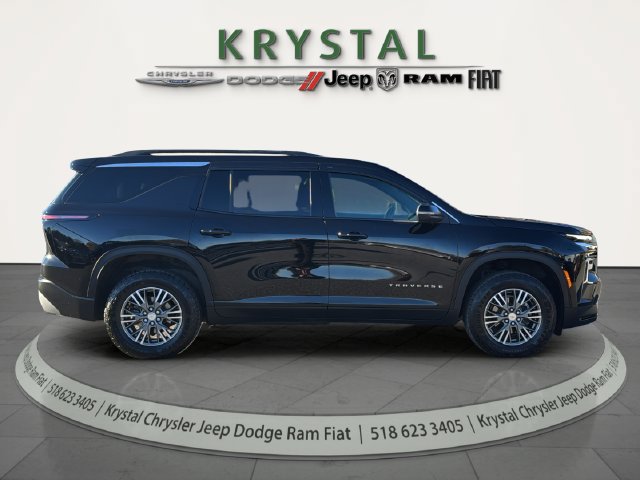 Used 2025 Chevrolet Traverse LT w/ LPO, Floor Liner Package AWD/4WD image 8