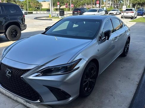 Used 2024 Lexus ES 300h F Sport w/ Accessory Package (Z2) FWD image 12